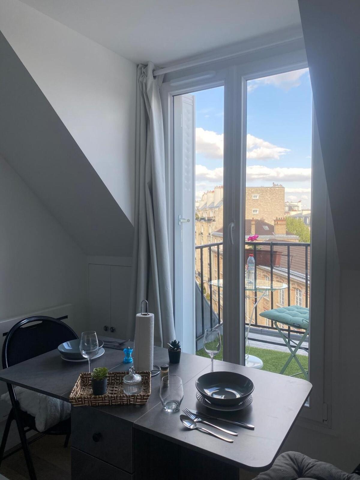 5em Arrondissement A Deux Pied Du Pantheon * Paris